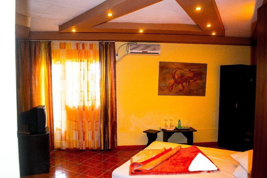 Vila Luminita Hotel Mamaia Buitenkant foto